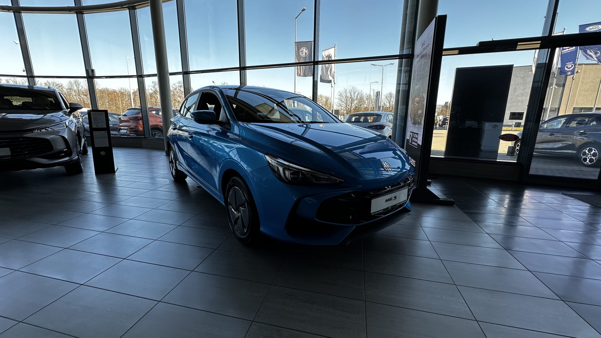 
								Nowy MG MG3 Standard 1.5L 115KM Manual full									