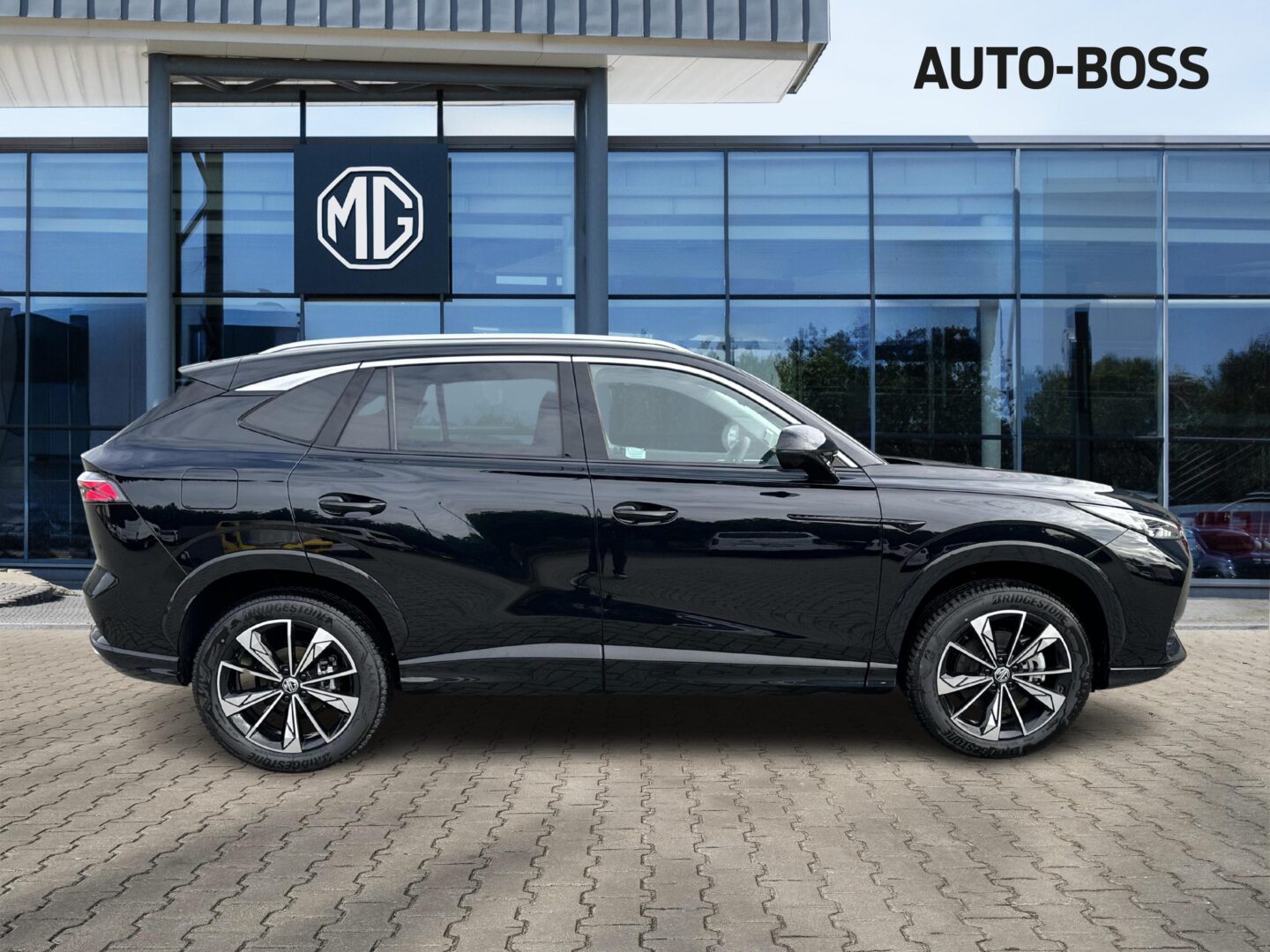 
								Nowy MG HS Hybrid+ Exclusive Black 1.5T HEV 224KM Czarny full									