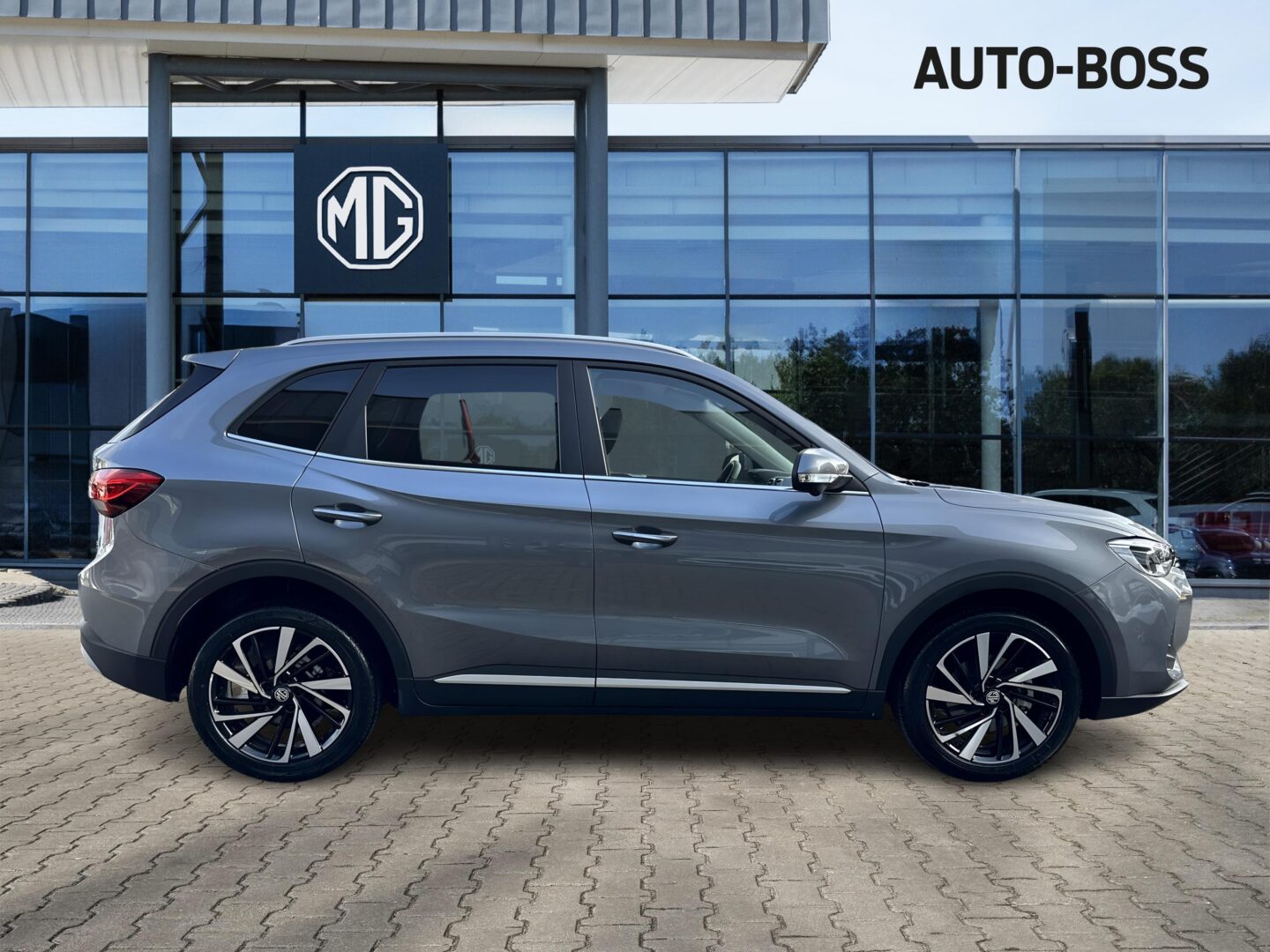 
								Nowy MG ZS Hybrid+ Exclusive 1.5 HEV 197KM Grafitowy full									