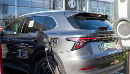 Co to znaczy PHEV, BEV i EV