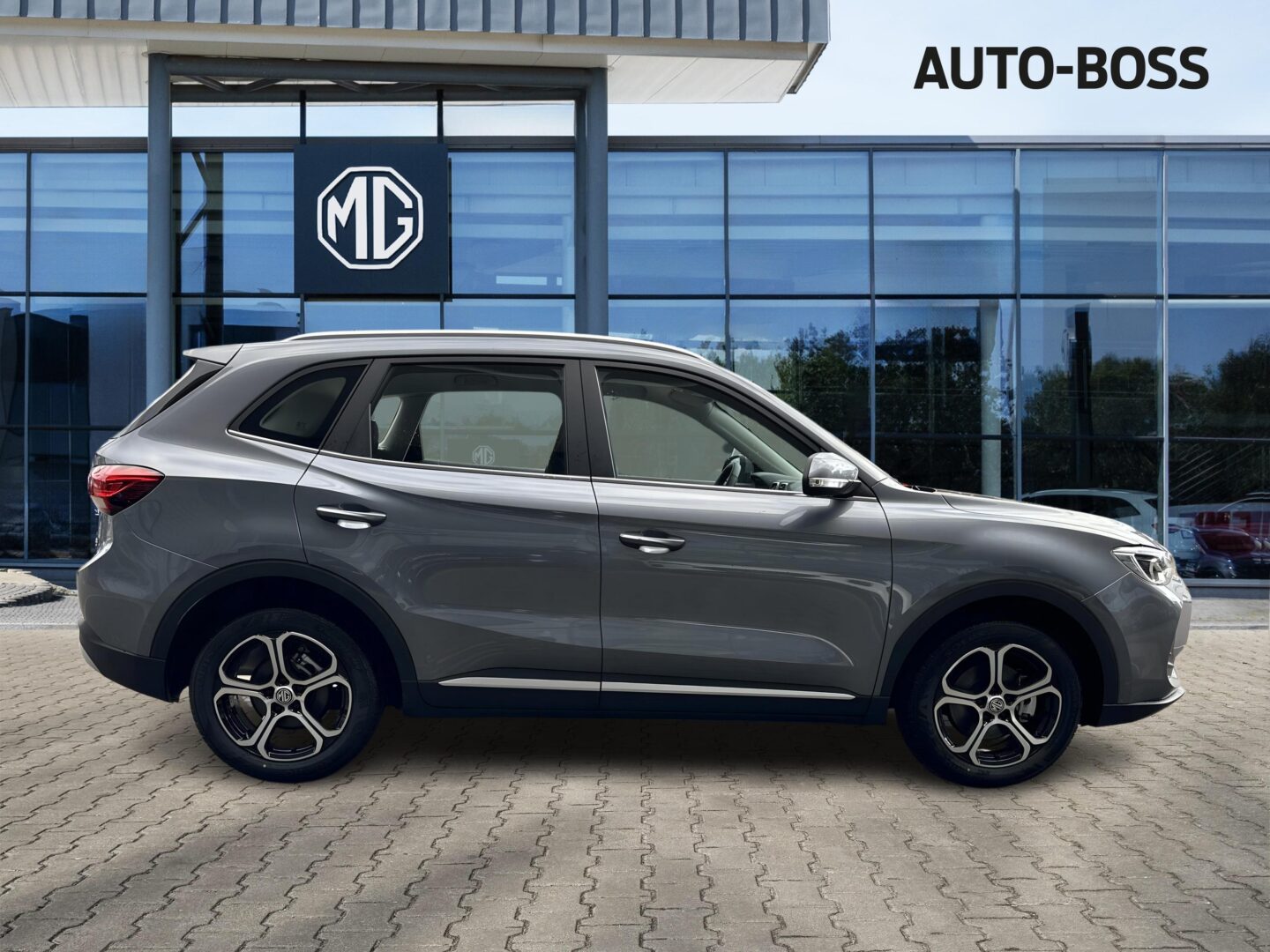 
								Nowy MG ZS Hybrid+ Excite 1.5 HEV 197KM Grafitowy full									
