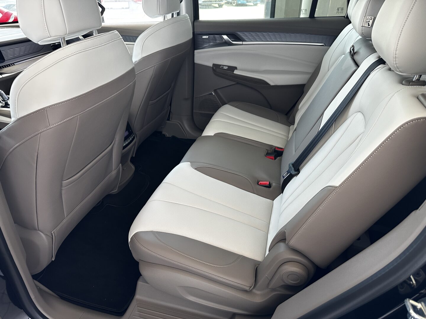 
								Nowy MGS9 Plug-In Hybrid Exclusive Beige1.5T 299KM Czarny | Rocznik 2026 full									