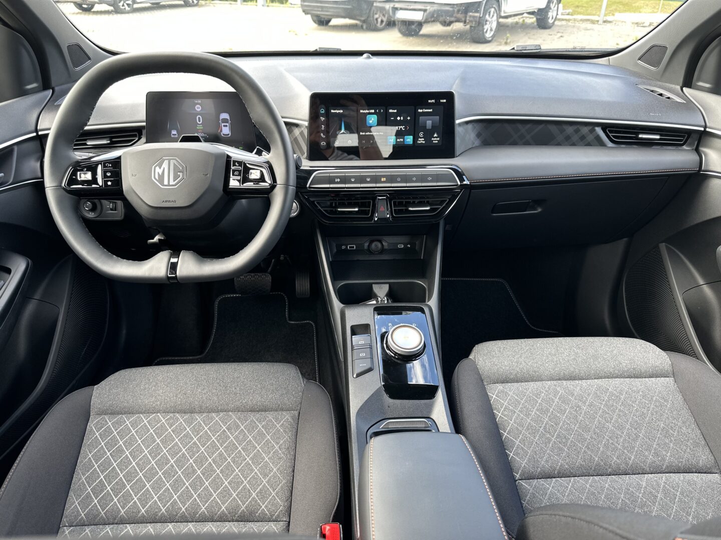 
								UŻYWANE MG3 Hybrid+ Excite 1.5L 194KM Czarny full									