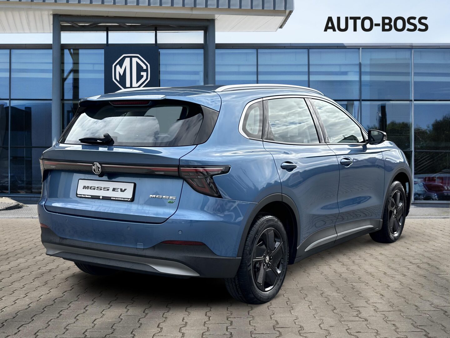 
								MG S5 EV Excite Long Range 64kWh 231KM Niebieski full									